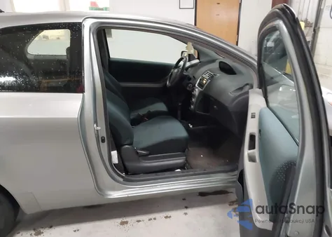 2007 Toyota Yaris z USA, uszkodzony, nr VIN JTDJT923075077195